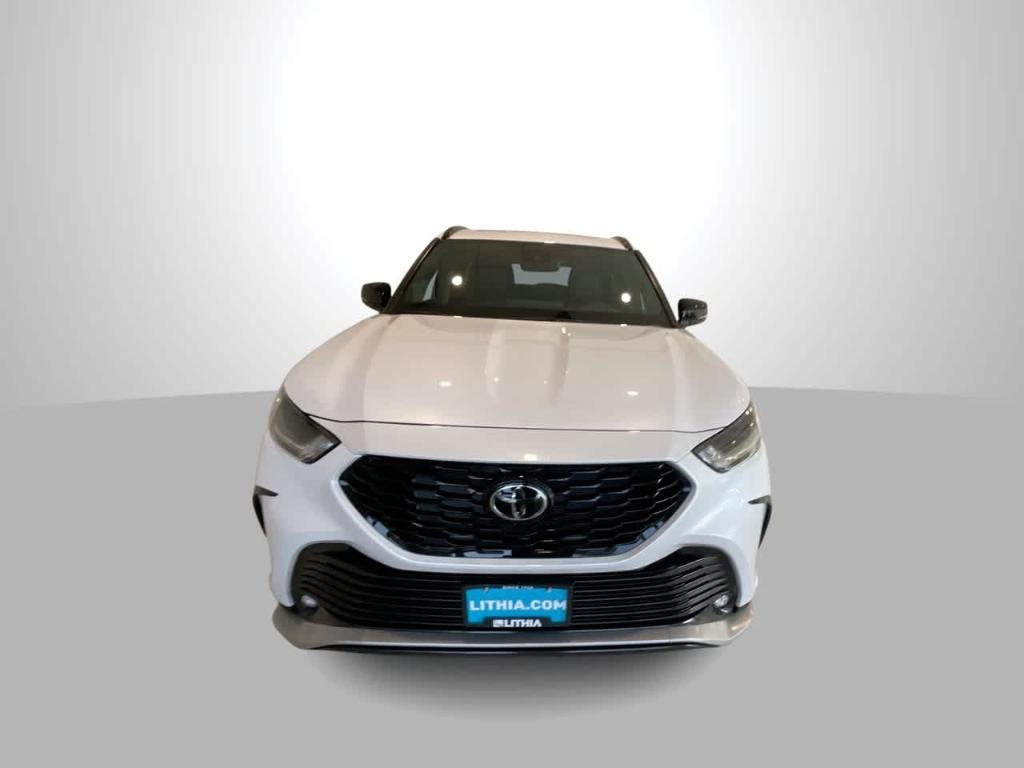 new 2026 Toyota Highlander car, priced at $50,574