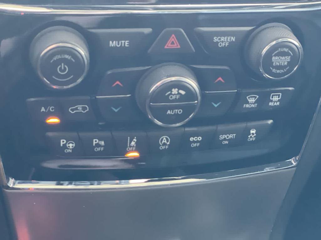 used 2021 Jeep Grand Cherokee car, priced at $26,754
