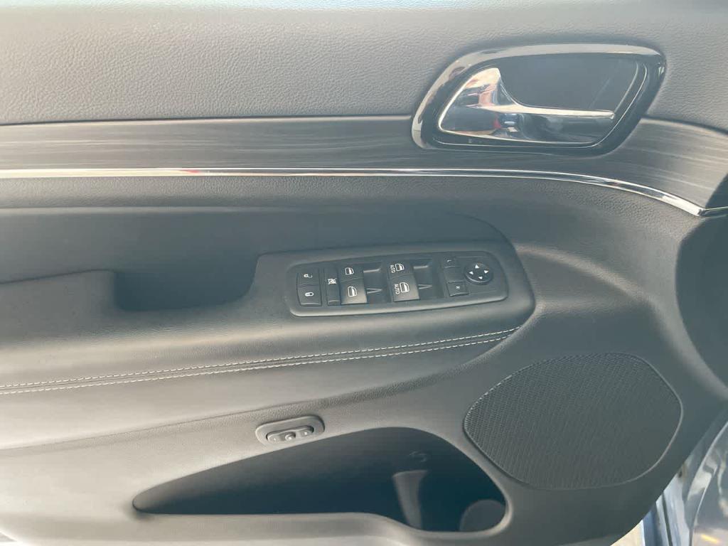 used 2021 Jeep Grand Cherokee car, priced at $26,754