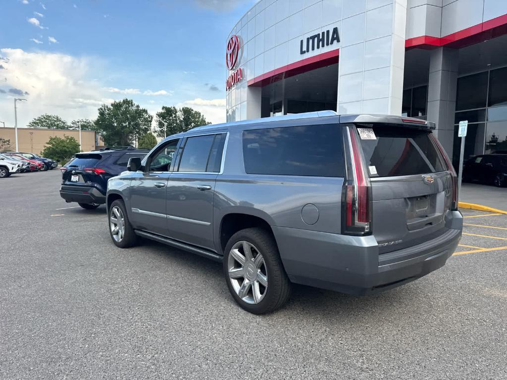 used 2019 Cadillac Escalade ESV car, priced at $34,590