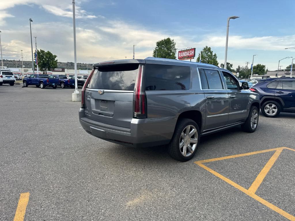 used 2019 Cadillac Escalade ESV car, priced at $34,590