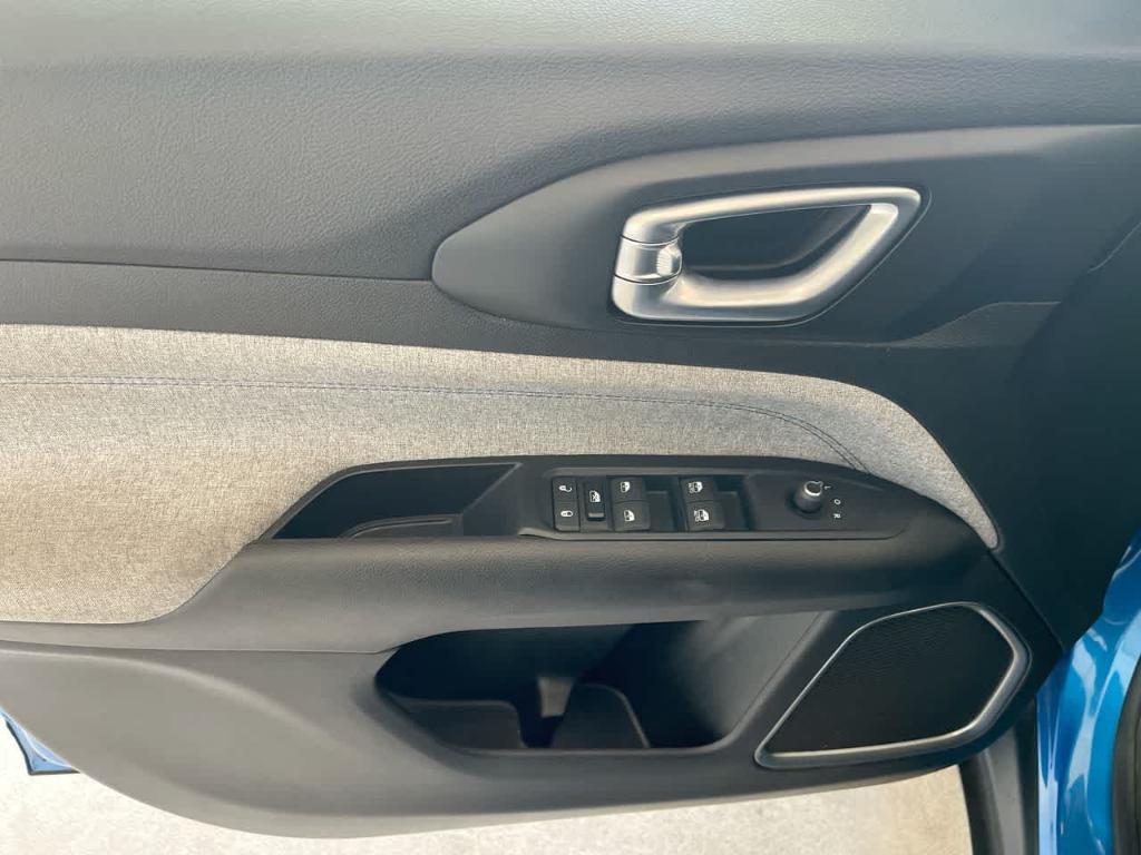 used 2022 Jeep Compass car, priced at $18,334