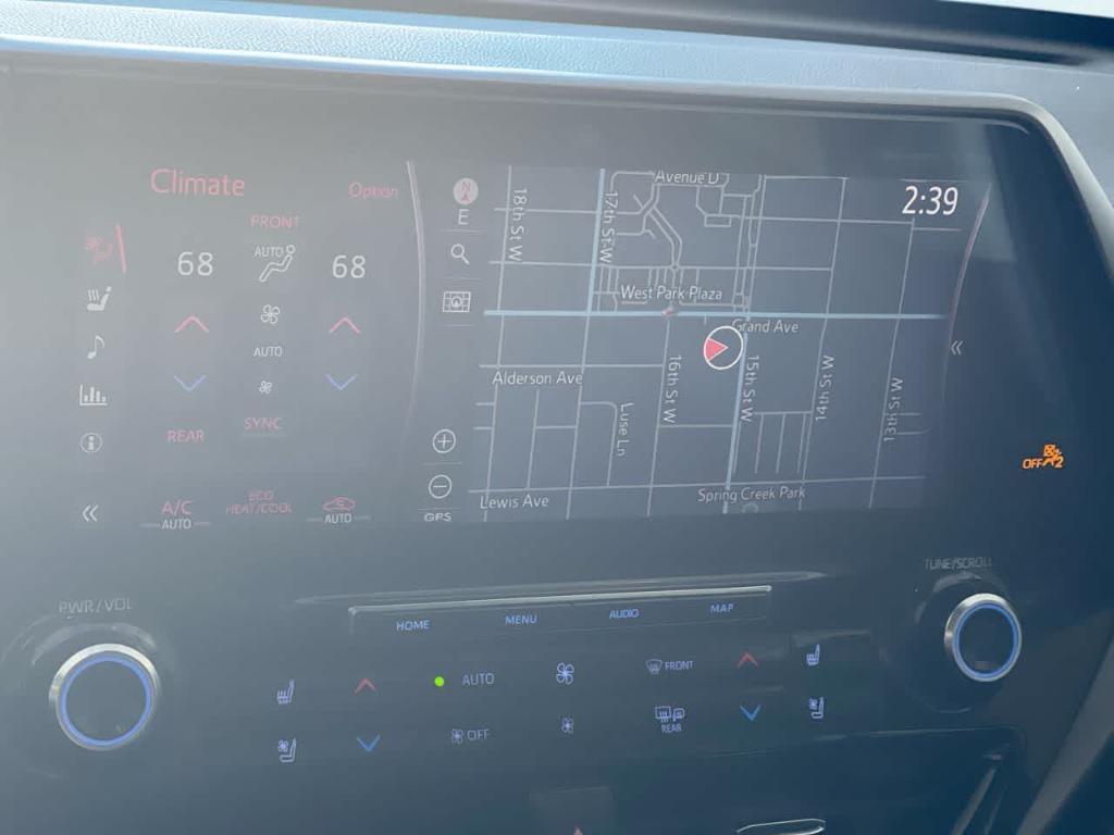 used 2020 Toyota Highlander Hybrid car, priced at $27,701