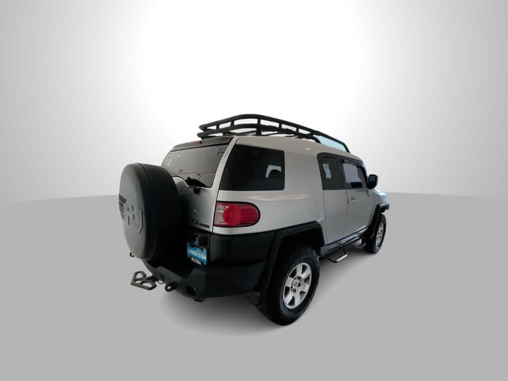 used 2007 Toyota FJ Cruiser car, priced at $12,605