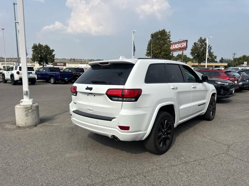 used 2018 Jeep Grand Cherokee car, priced at $18,636