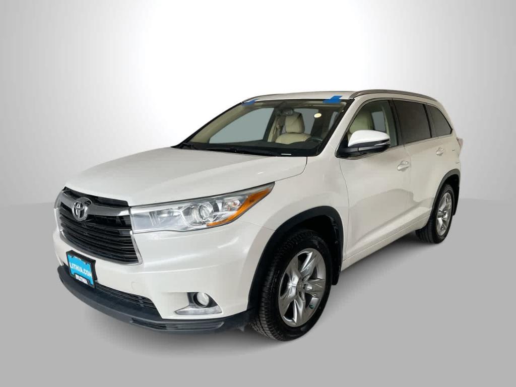 used 2015 Toyota Highlander car, priced at $17,297