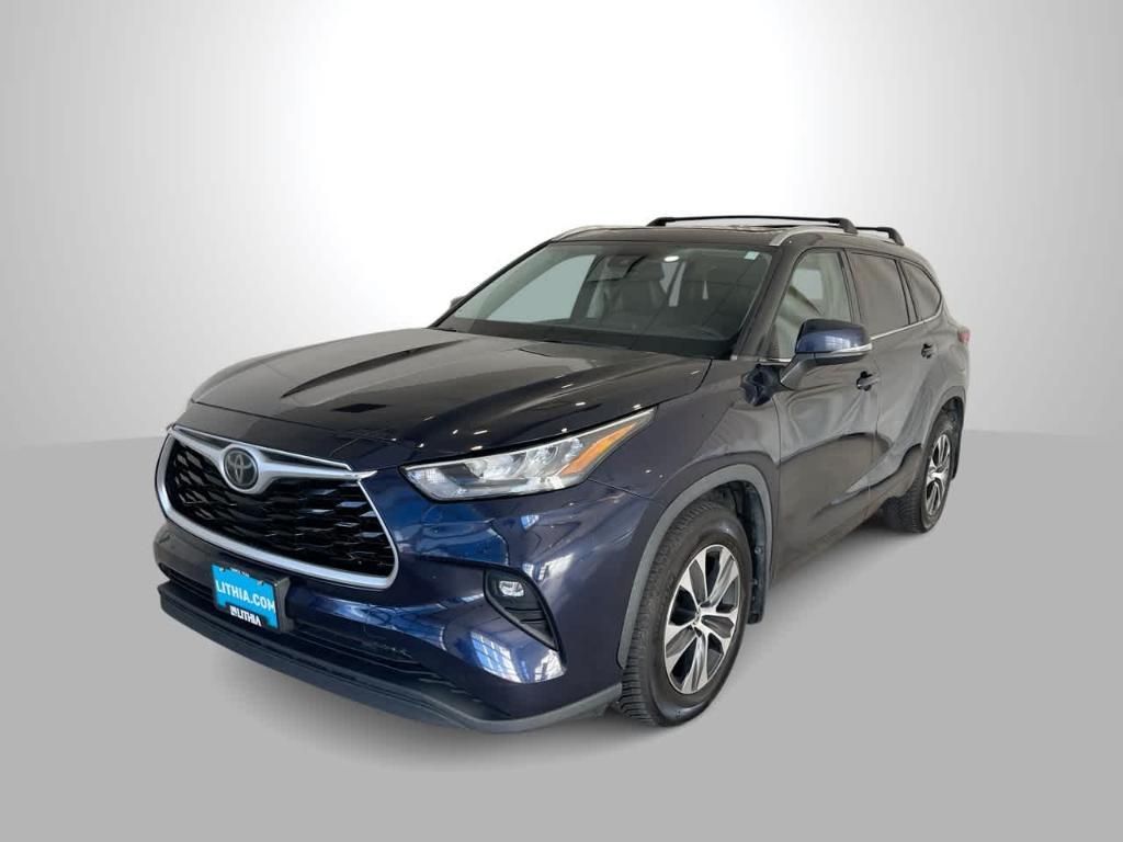 used 2020 Toyota Highlander car, priced at $22,735