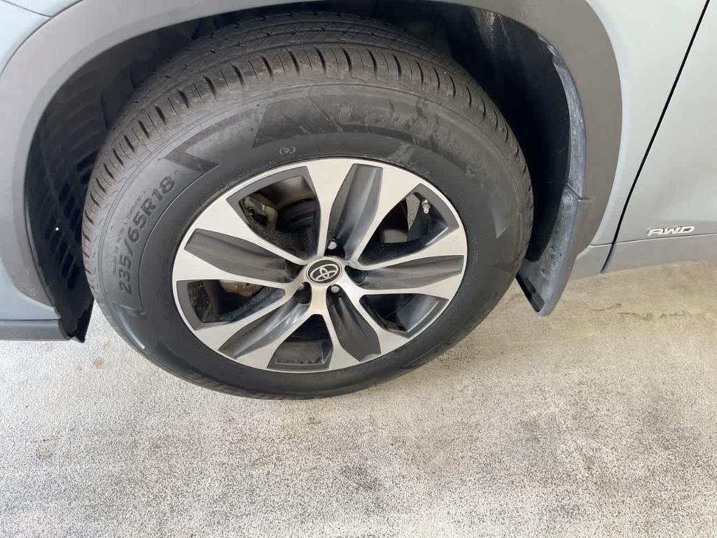 used 2021 Toyota Highlander Hybrid car, priced at $33,785