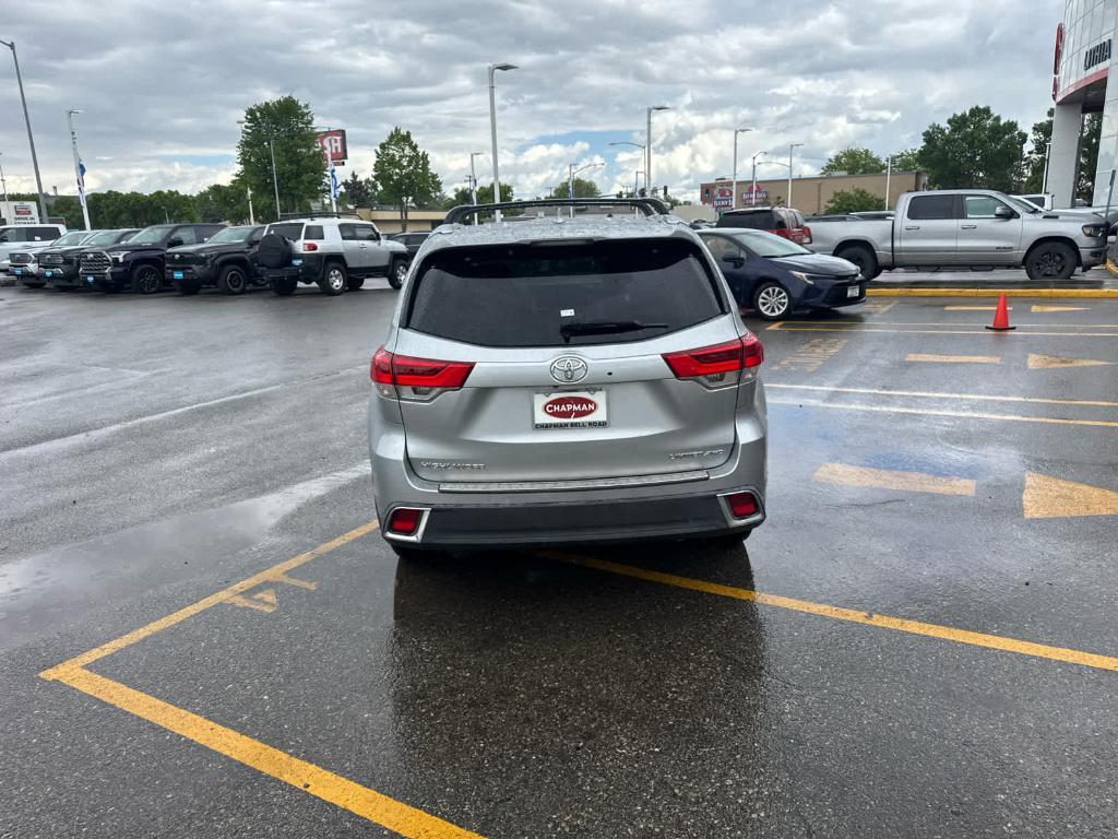 used 2019 Toyota Highlander car, priced at $30,817