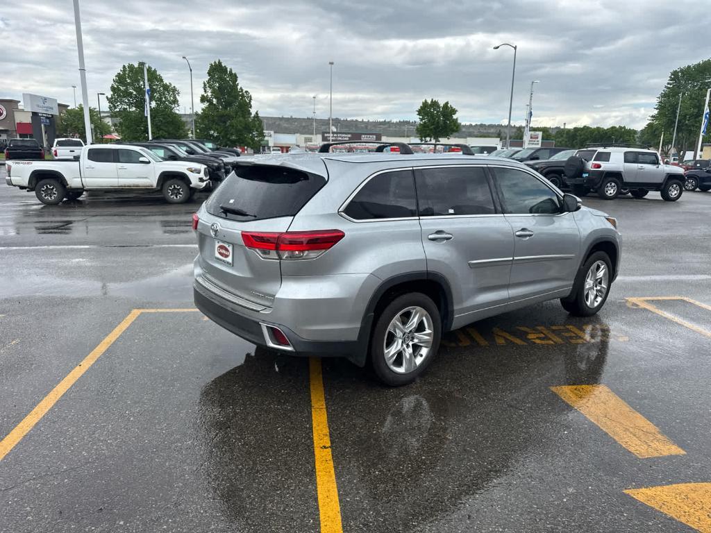 used 2019 Toyota Highlander car, priced at $30,817