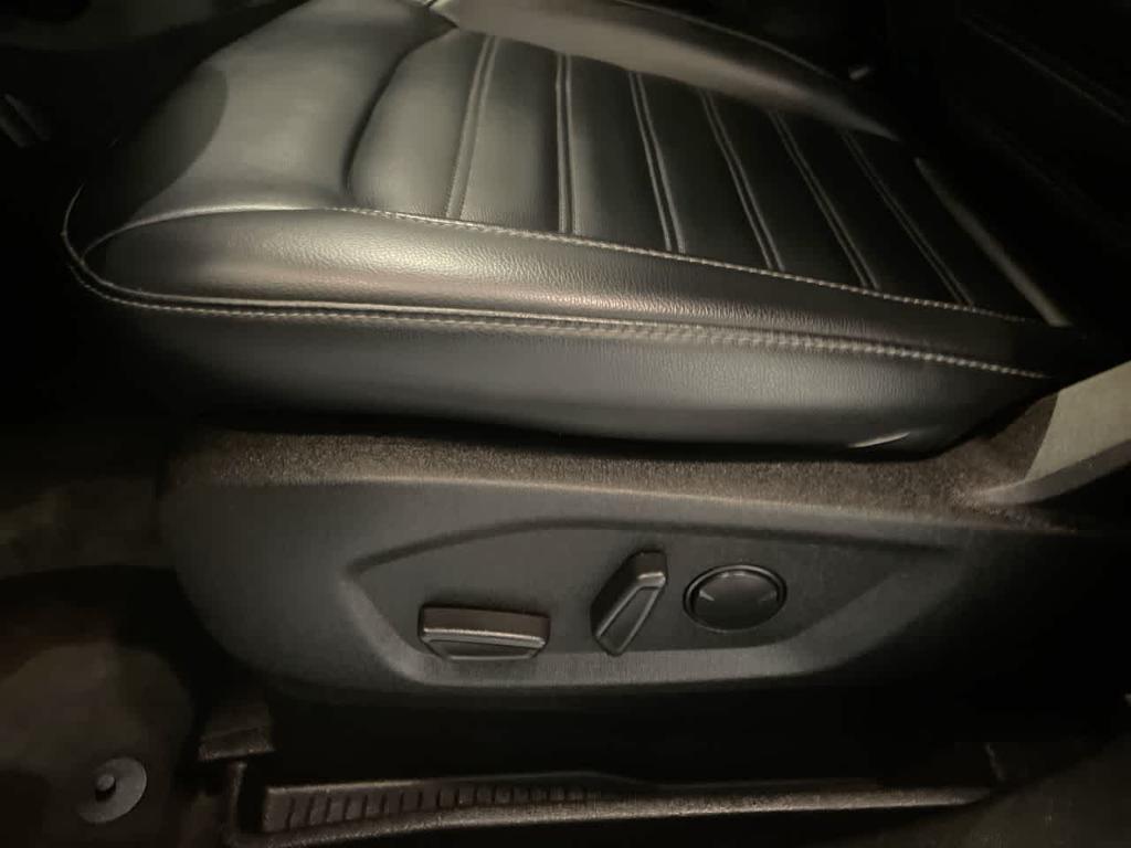 used 2023 Ford Edge car, priced at $20,824