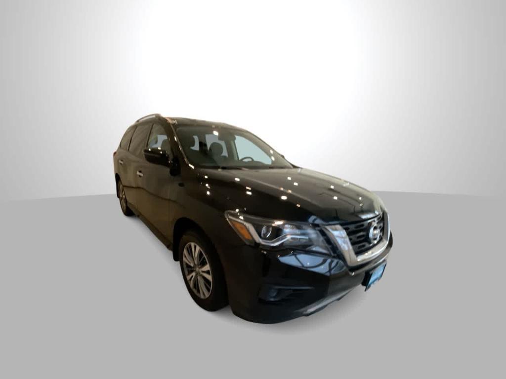used 2020 Nissan Pathfinder car, priced at $17,286