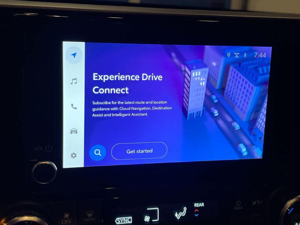 used 2023 Toyota Highlander Hybrid car, priced at $34,367