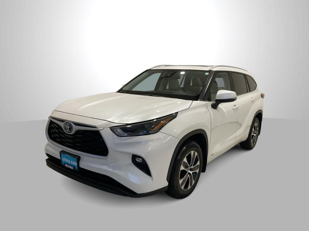 used 2023 Toyota Highlander Hybrid car, priced at $36,383