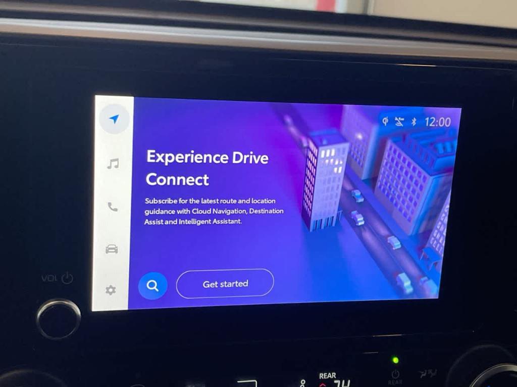 used 2023 Toyota Highlander car, priced at $34,574