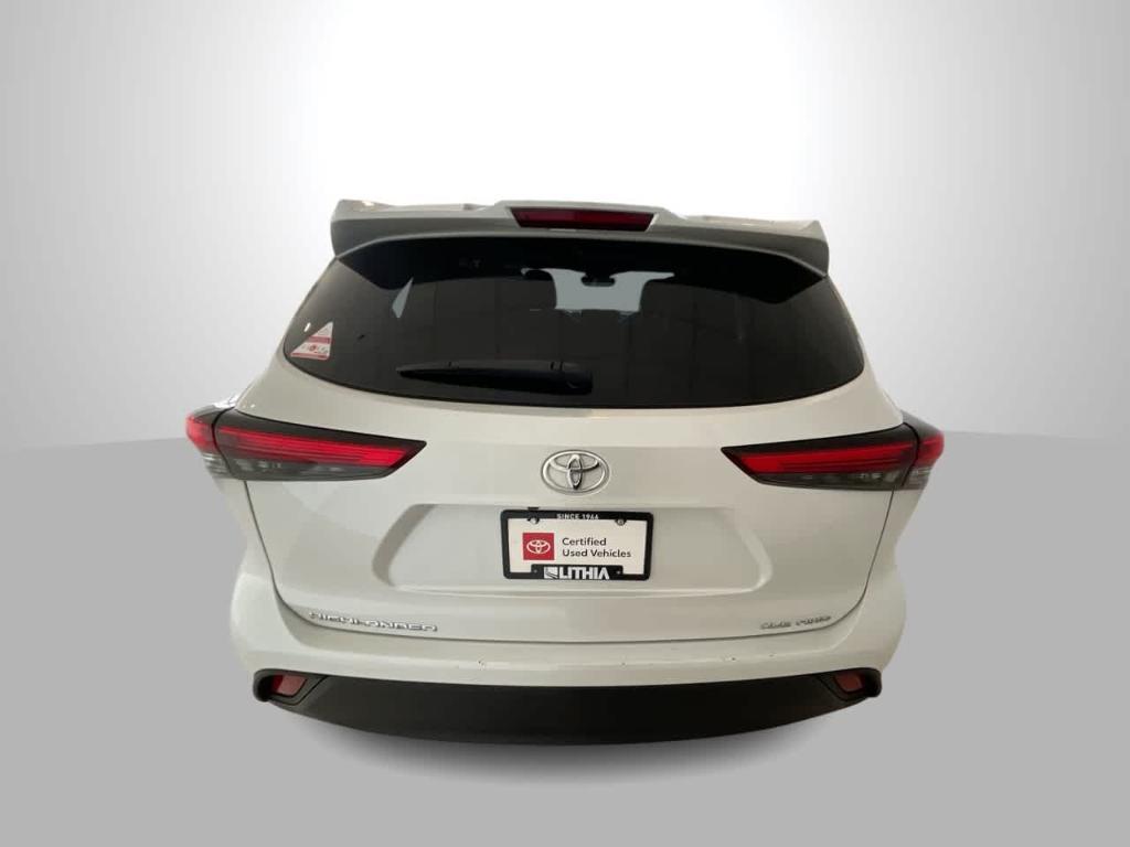 used 2023 Toyota Highlander car, priced at $34,574