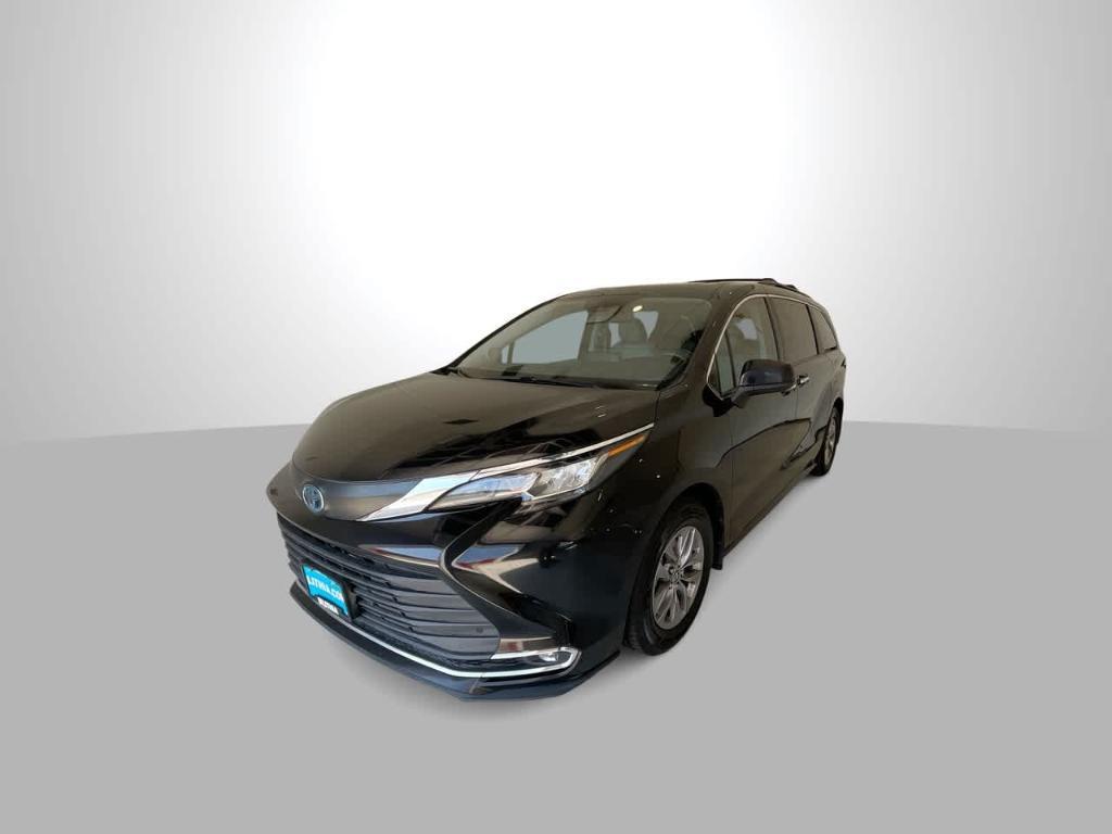 used 2022 Toyota Sienna car, priced at $38,998