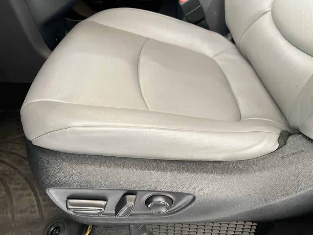used 2022 Toyota Sienna car, priced at $38,998