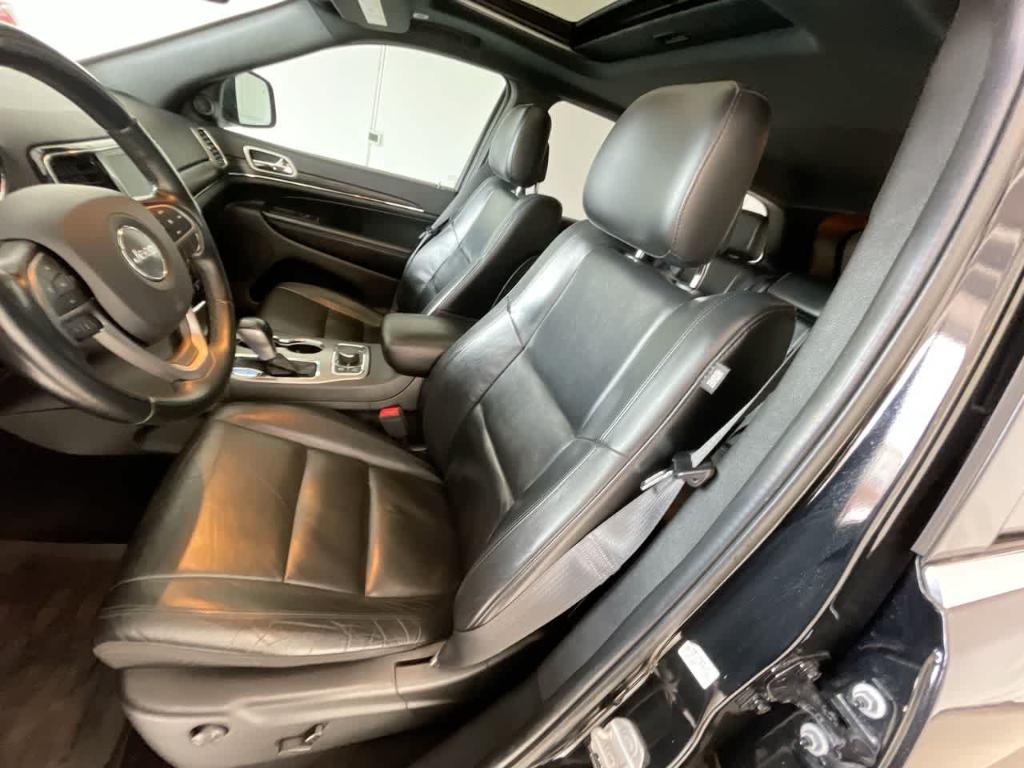 used 2021 Jeep Grand Cherokee car, priced at $21,995