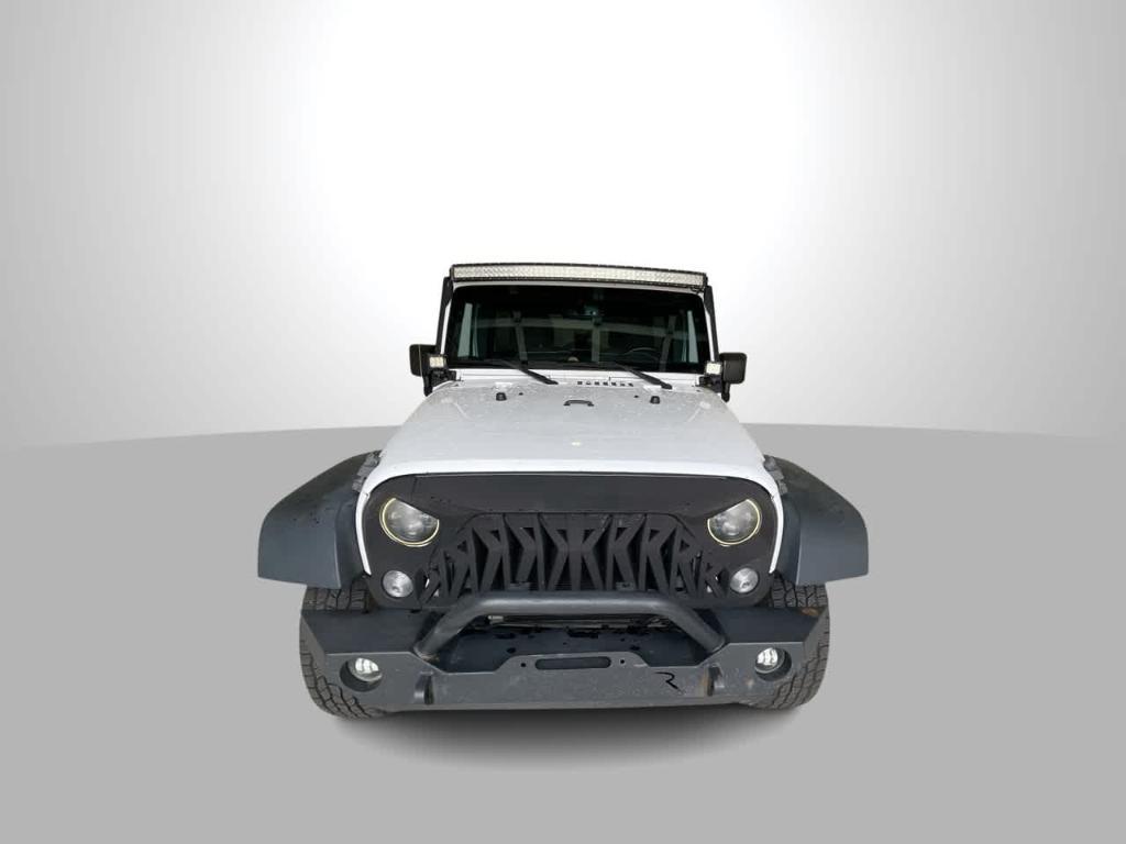 used 2015 Jeep Wrangler Unlimited car, priced at $15,165