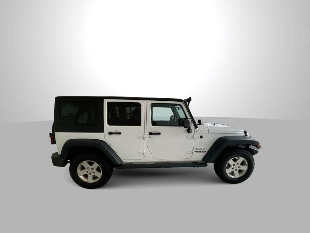 used 2015 Jeep Wrangler Unlimited car, priced at $15,165