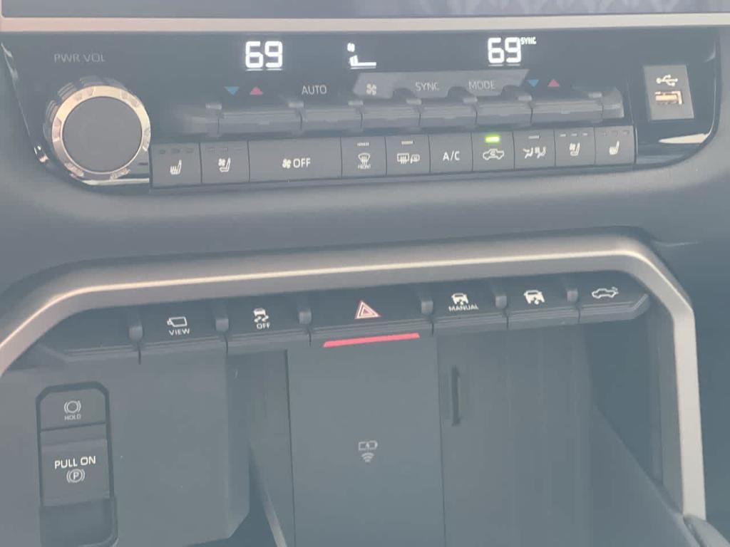 new 2025 Toyota Tundra Hybrid car, priced at $62,261