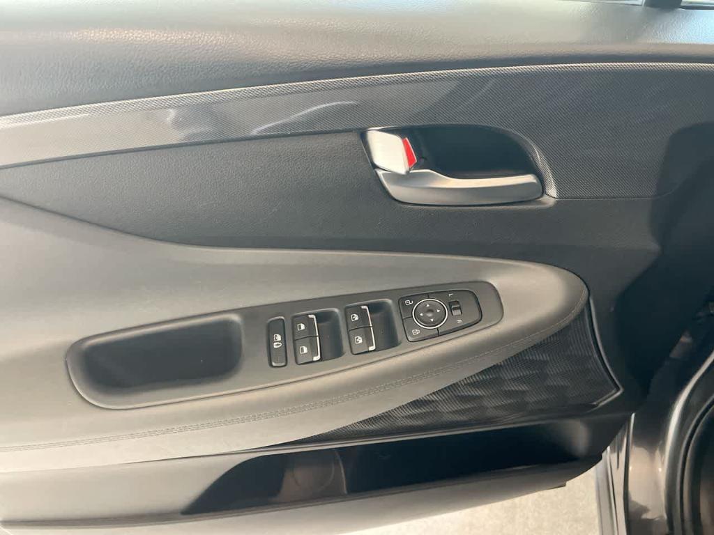 used 2023 Hyundai Santa Fe car, priced at $21,016