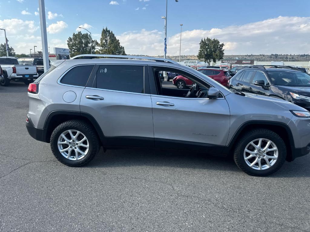 used 2018 Jeep Cherokee car, priced at $14,497