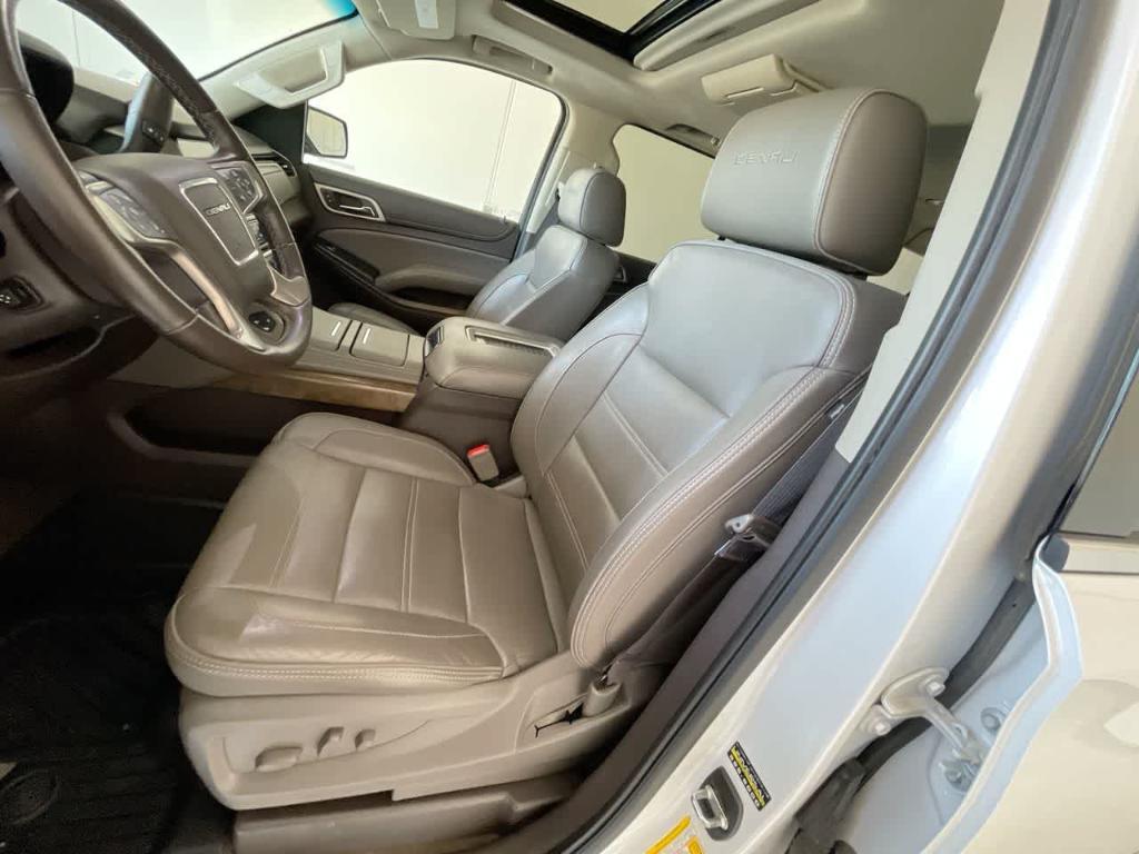 used 2018 GMC Yukon XL car, priced at $27,482
