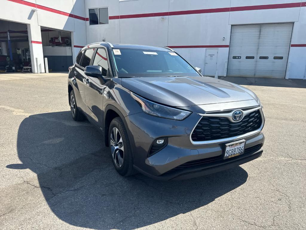 used 2023 Toyota Highlander Hybrid car, priced at $46,260