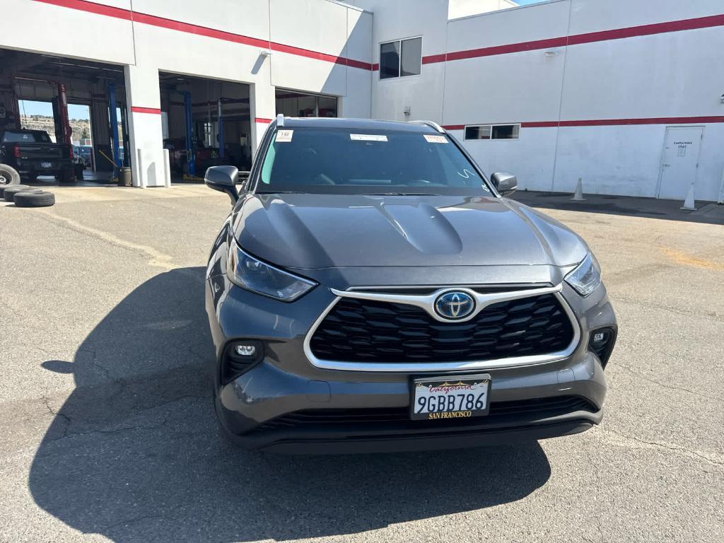 used 2023 Toyota Highlander Hybrid car, priced at $46,260