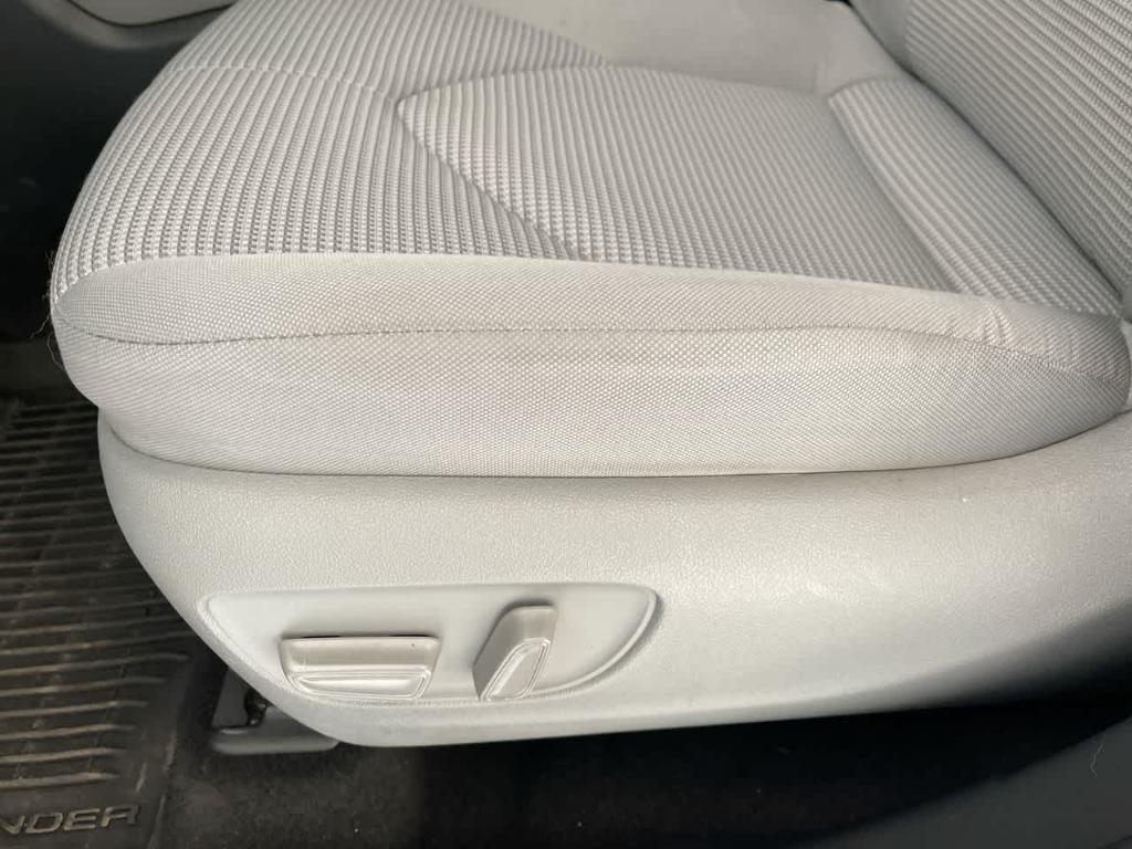 used 2023 Toyota Highlander car, priced at $33,696