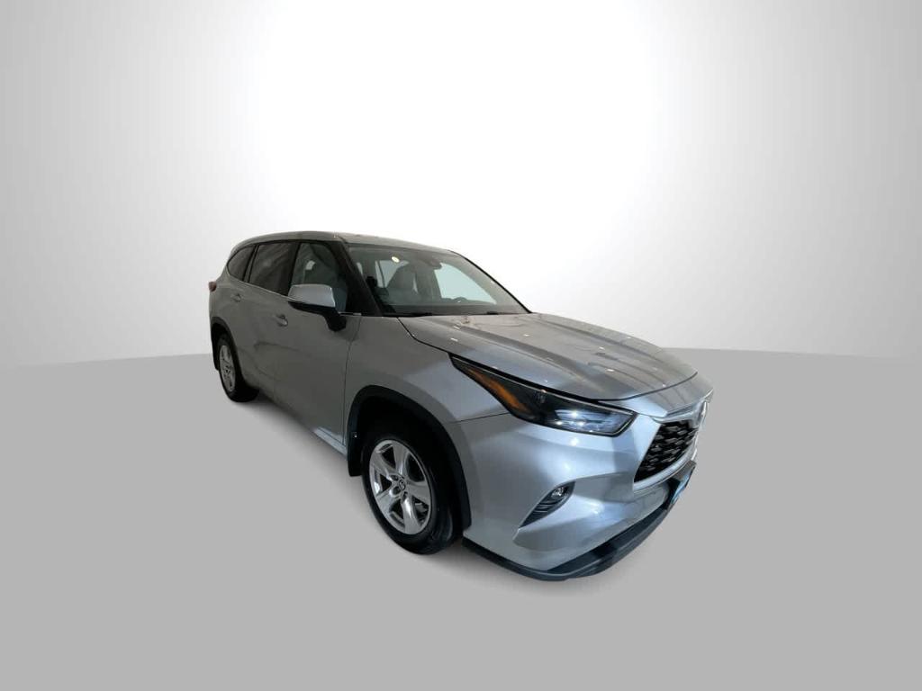 used 2023 Toyota Highlander car, priced at $33,696