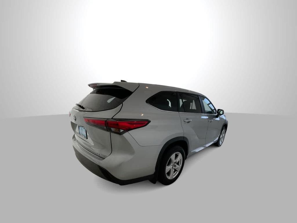 used 2023 Toyota Highlander car, priced at $33,696