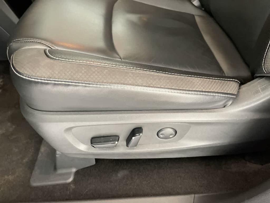 used 2023 Nissan Pathfinder car, priced at $30,072