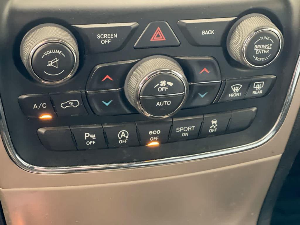 used 2017 Jeep Grand Cherokee car, priced at $13,114