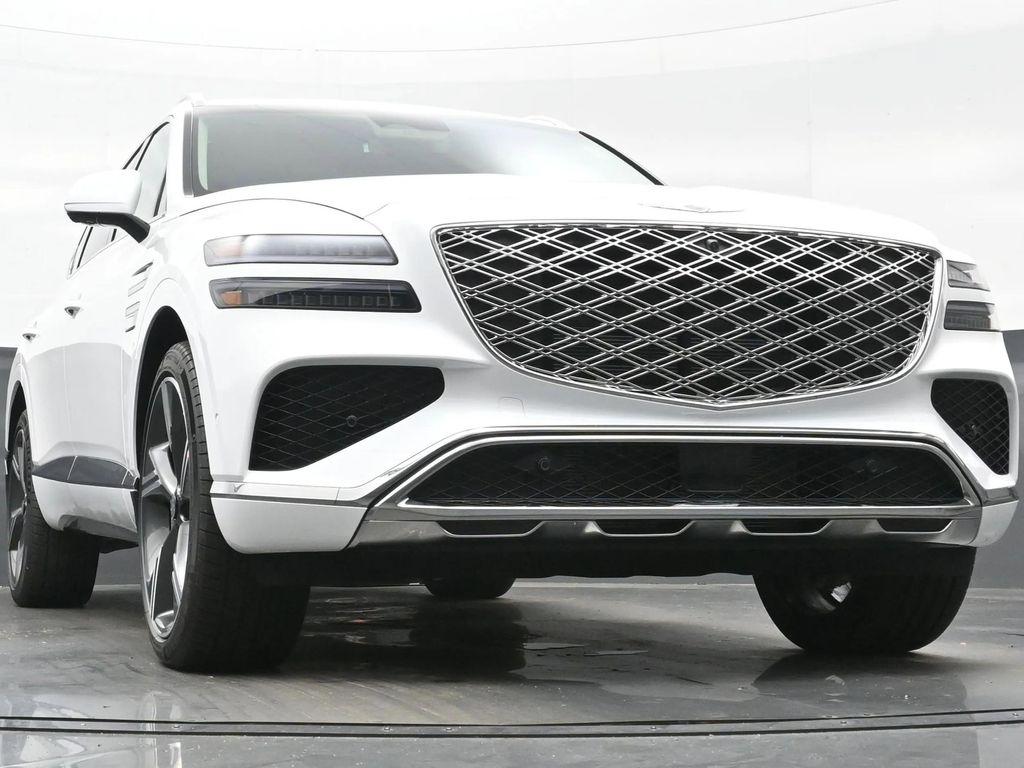 new 2025 Genesis GV80 car, priced at $69,891
