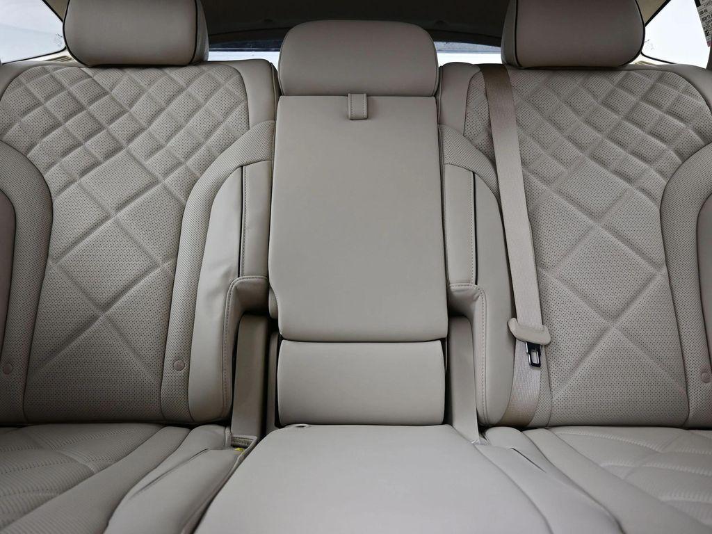 new 2025 Genesis GV80 car, priced at $78,947