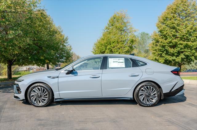 new 2025 Hyundai Sonata Hybrid car, priced at $39,150