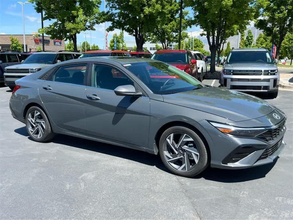 new 2025 Hyundai Elantra car, priced at $23,453