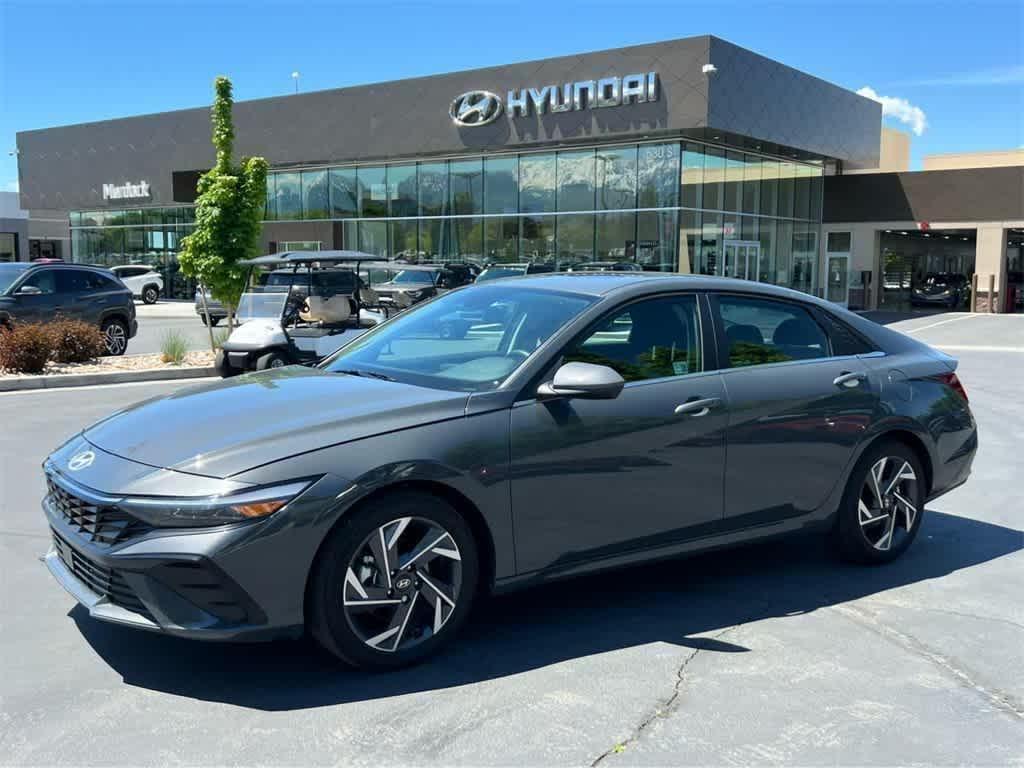 new 2025 Hyundai Elantra car, priced at $23,453
