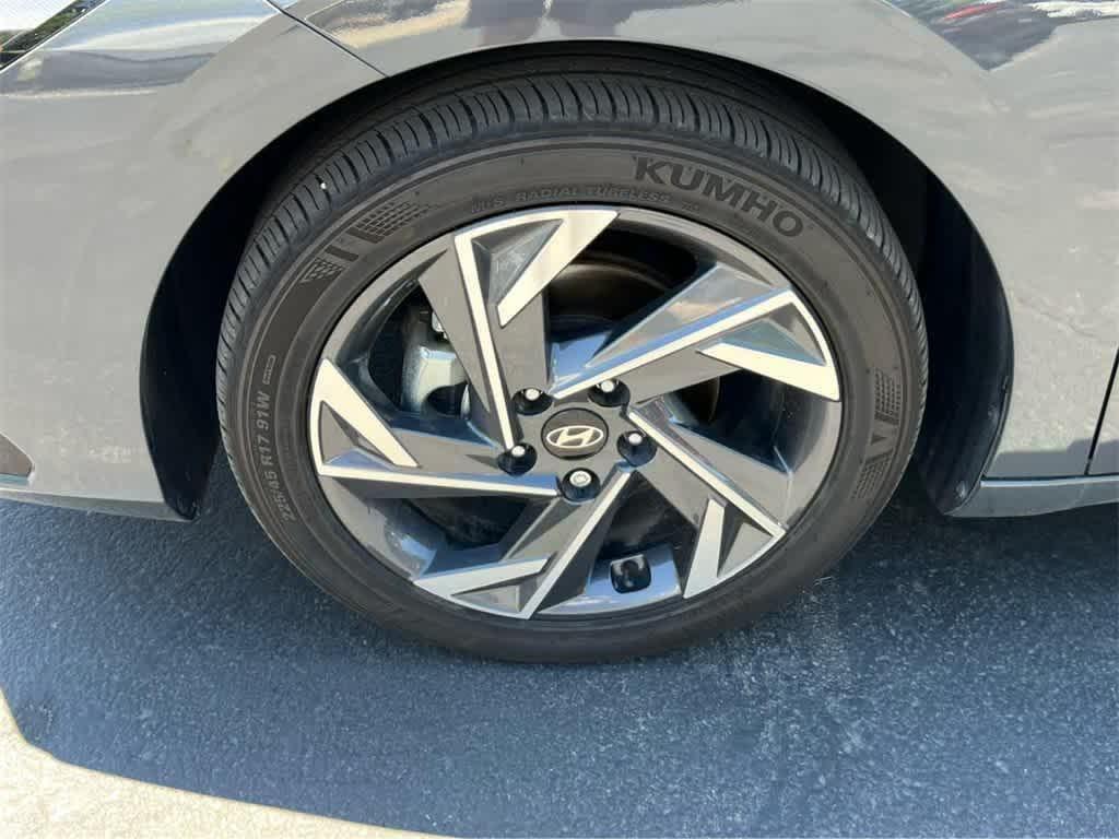 new 2025 Hyundai Elantra car, priced at $23,453