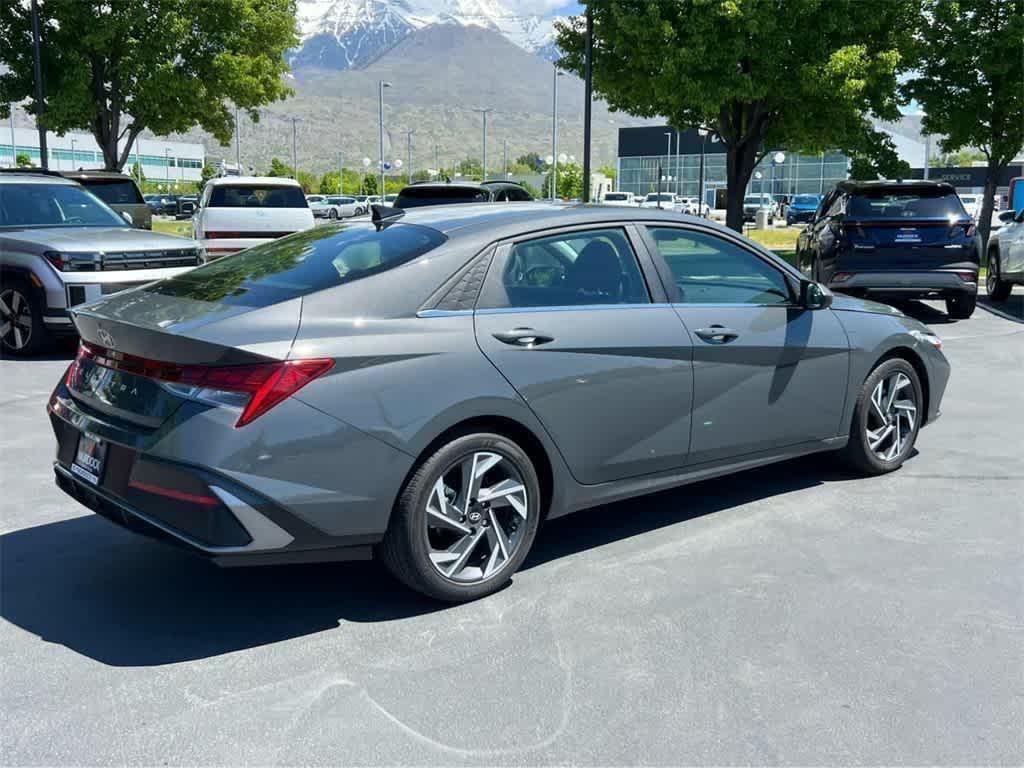 new 2025 Hyundai Elantra car, priced at $23,453
