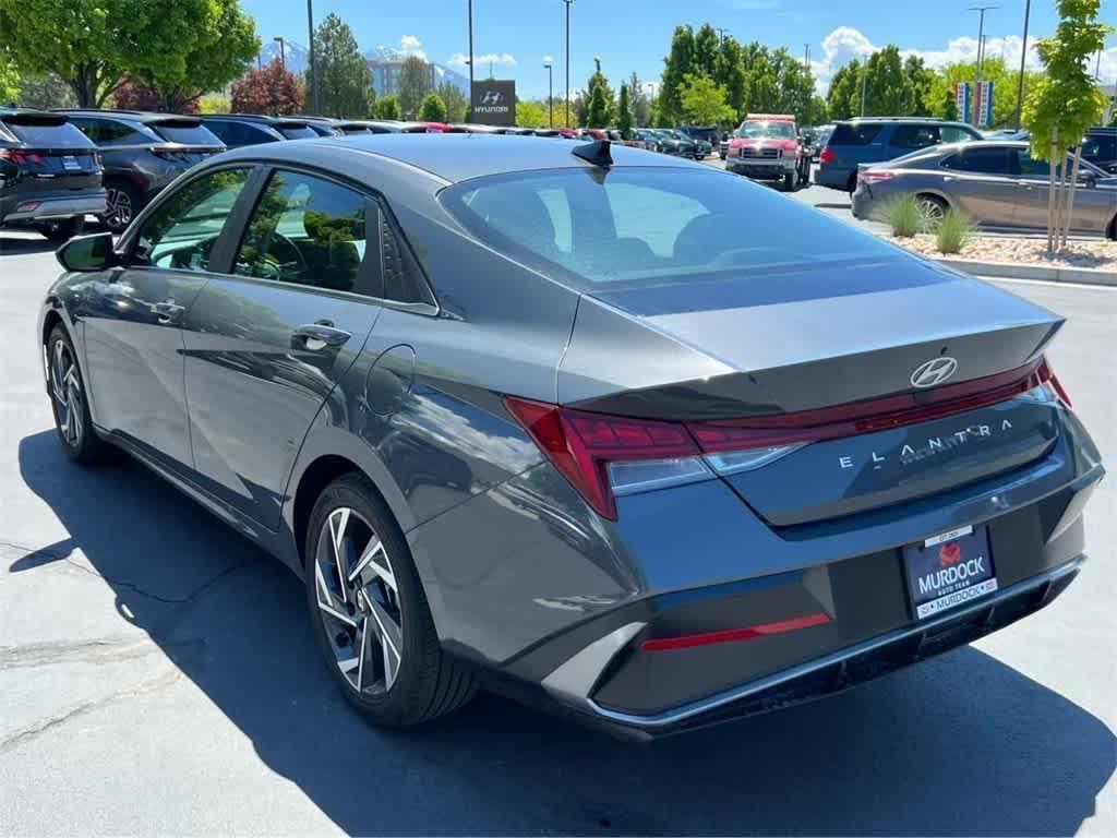 new 2025 Hyundai Elantra car, priced at $23,453