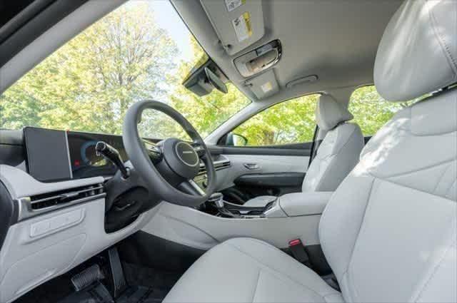 new 2025 Hyundai Tucson car, priced at $30,500