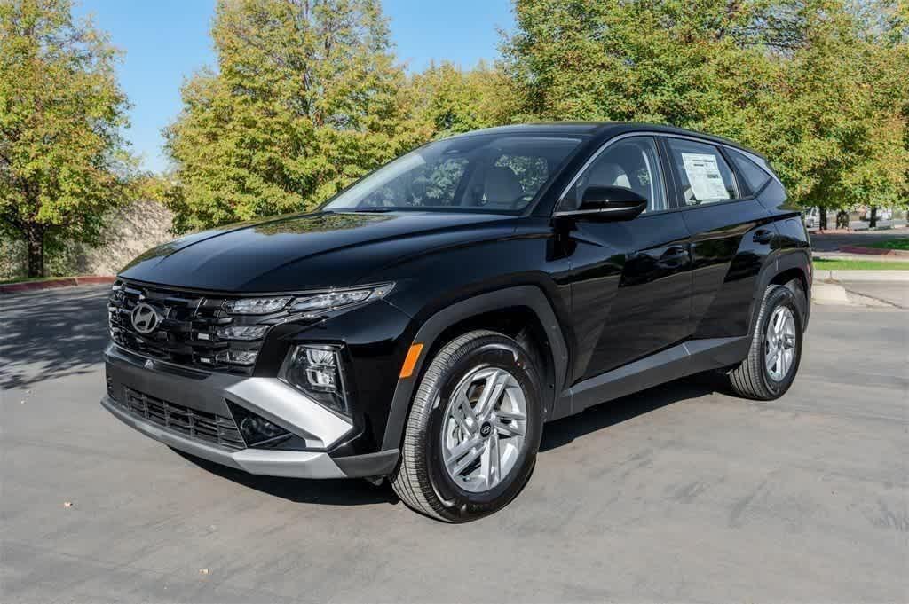 new 2025 Hyundai Tucson car, priced at $28,500