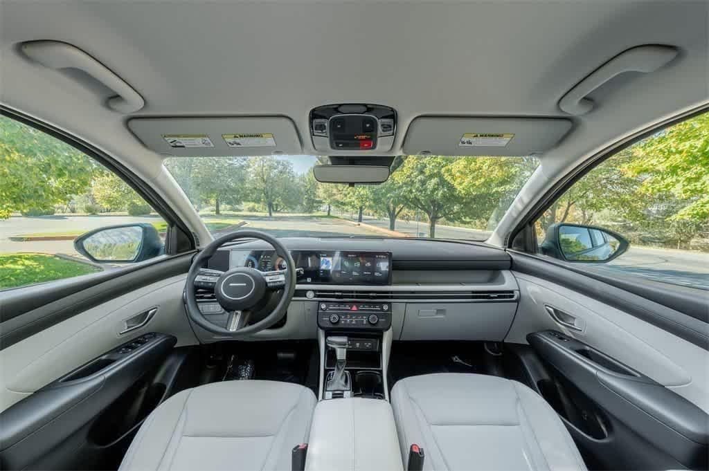 new 2025 Hyundai Tucson car, priced at $28,500