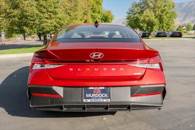 new 2025 Hyundai Elantra HEV car, priced at $27,250