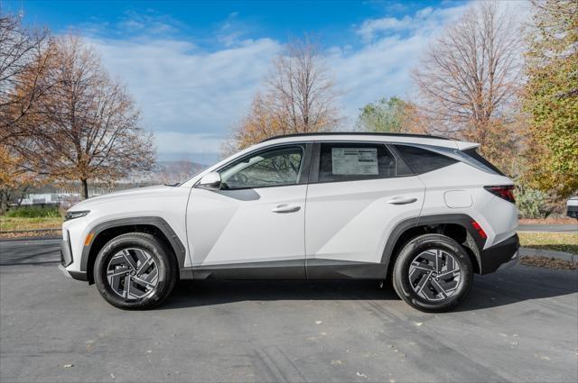 new 2025 Hyundai Tucson Hybrid car