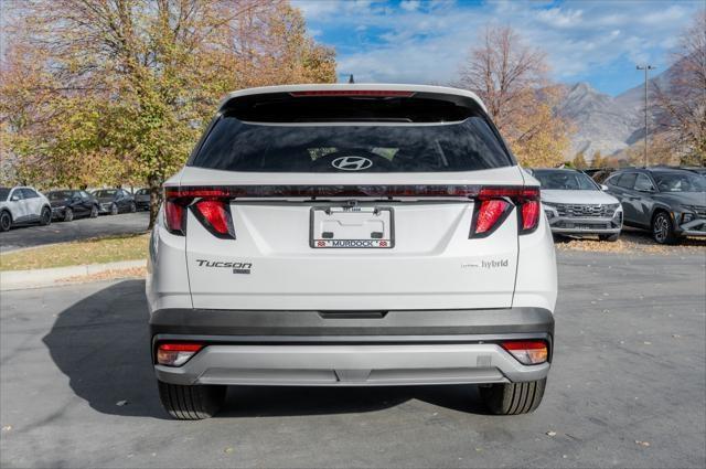 new 2025 Hyundai Tucson Hybrid car